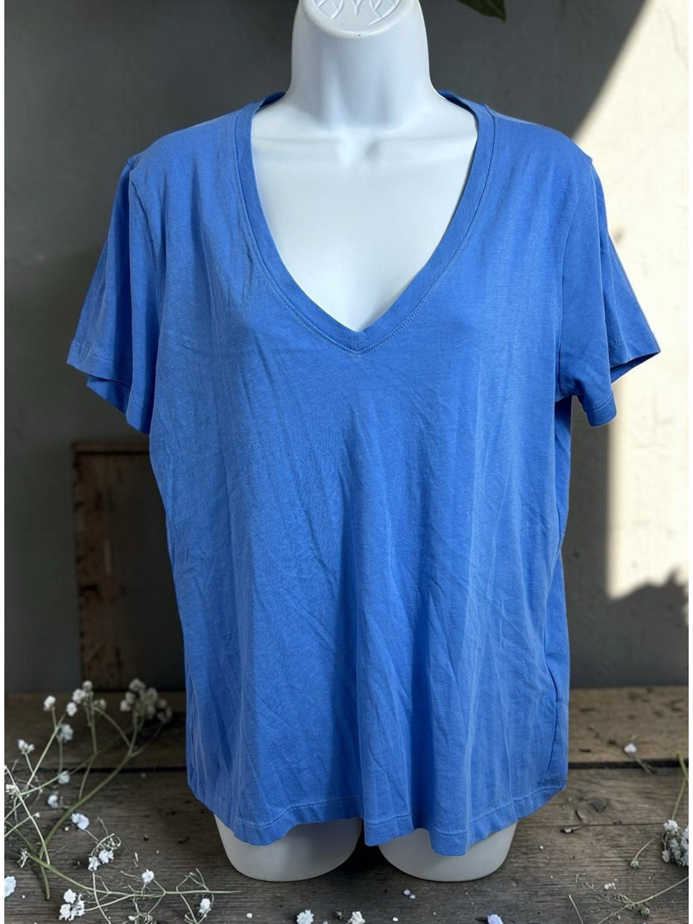 Madewell Softfade Cotton Blue V-Neck Tee Sz M Short Sleeve Top Shirt Blouse